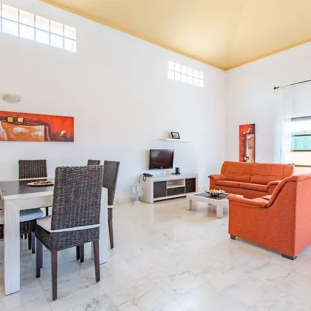 Hotell Oyo Bahia